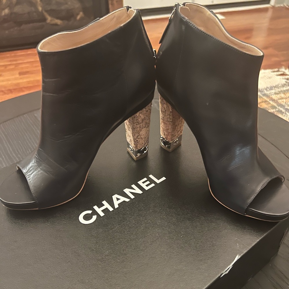 Chanel Authentic Dark Navy Blue 37.5 Booties With Cork Heel |Total Stunners!|🧡